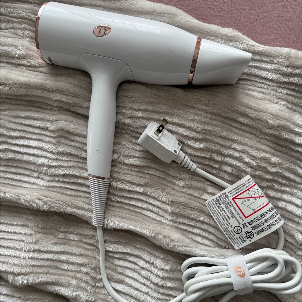 T3 AIRELUXE
Full-Size Hair Dryer

Brand New - No Box